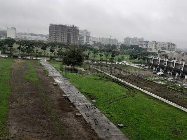 Land for sale in Madya