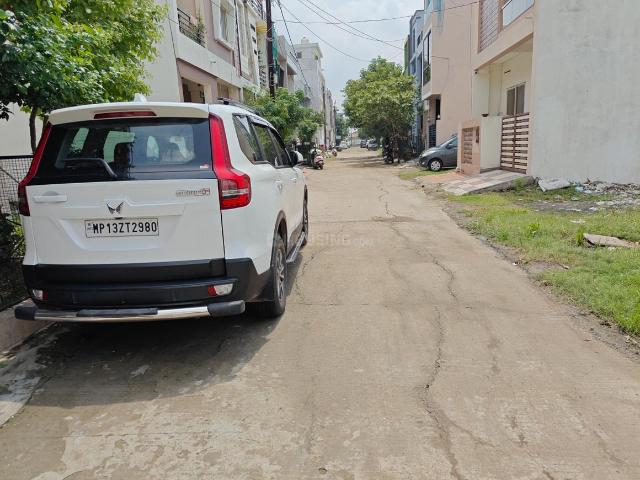Land for sale in Madya