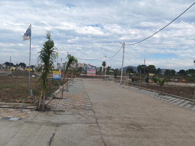 Land for sale in Madya