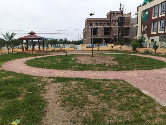 Land for sale in Madya