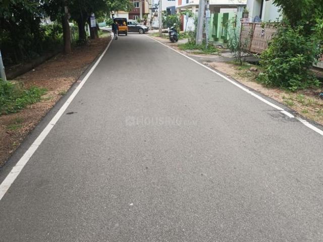Land for sale in Kommadi Junction, Madhurawada