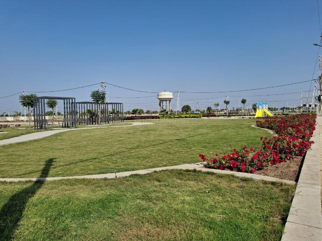Land for sale in Madya