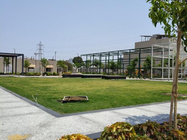 Land for sale in Madya
