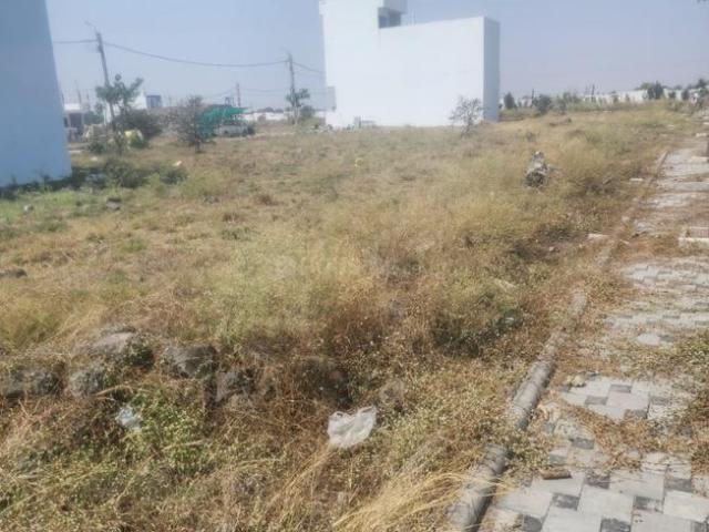 Land for sale in Madya