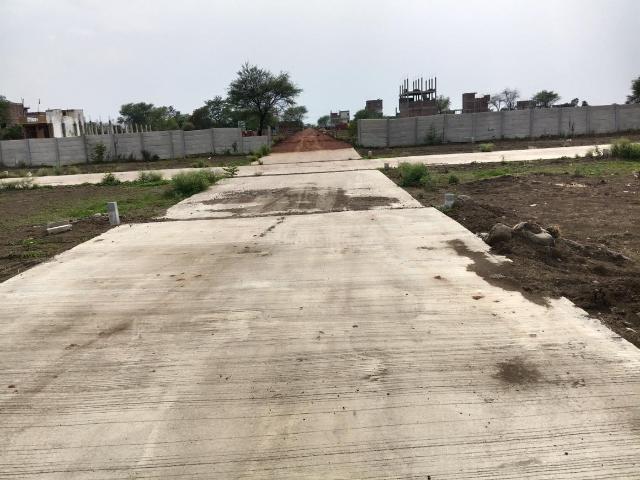 Land for sale in Madya