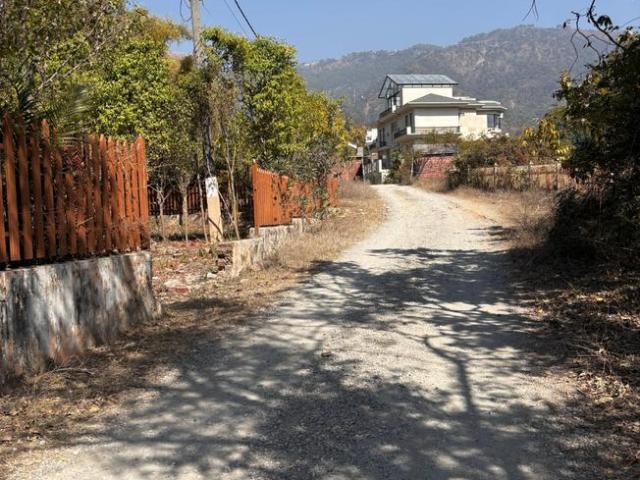 Land for sale in Kedarpur, Uttarakhand