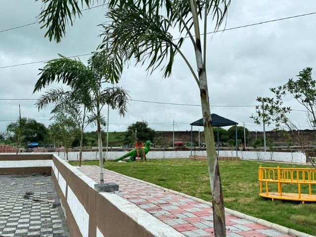 Land for sale in Madya