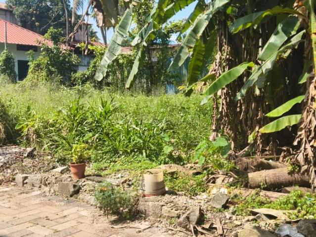 Land for sale in Maradu, Ernakulam