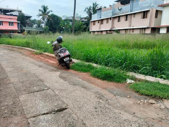 Land for sale in Cochin, Kerala