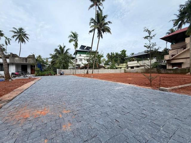 Land for sale in Cochin, Kerala
