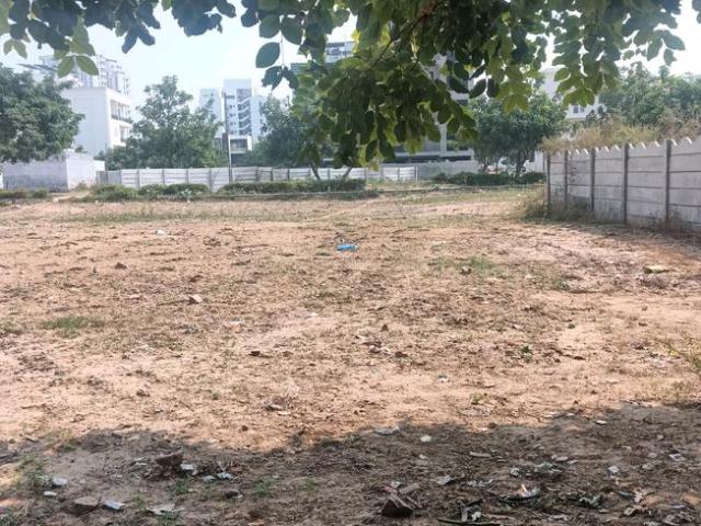 Land for sale in Hariana