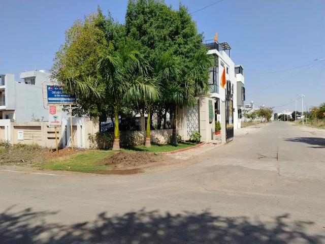 Land for sale in Madya