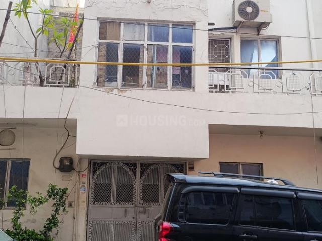 Land for sale in East Delhi, Deri