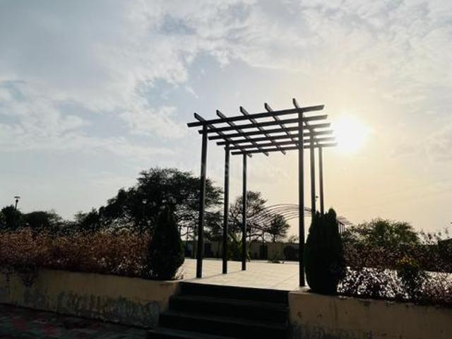 Land for sale in Madya
