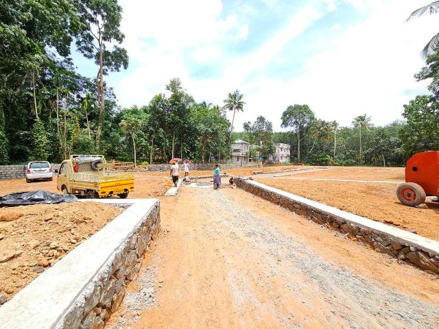 Land for sale in Ernakulam