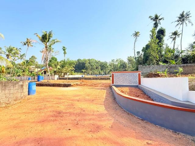 Land for sale in Mulanthuruthy, Ernakulam