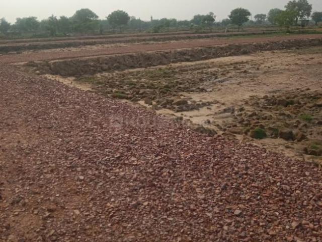 Land for sale in North West Delhi, Deri