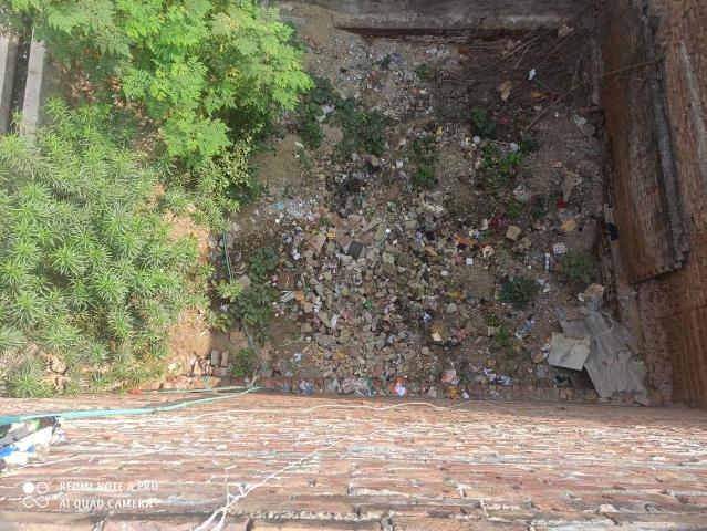 Land for sale in West Delhi, Deri