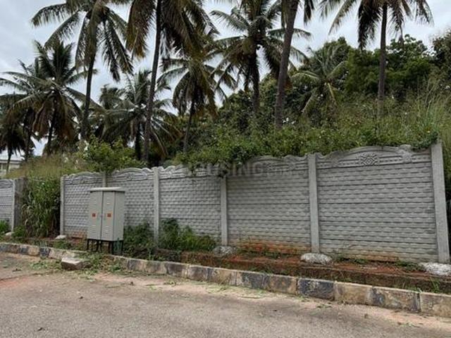 Land for sale in Navaratna Agrahara, Tarabanahalli