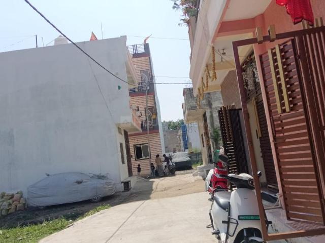 Land for sale in Madya