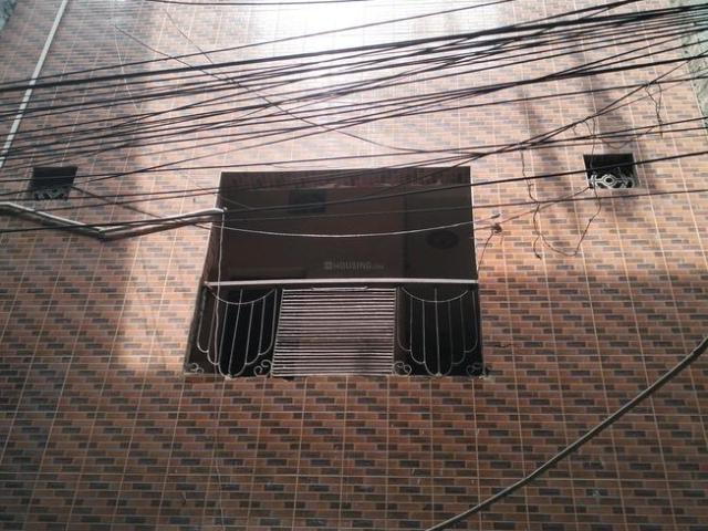 Land for sale in East Delhi, Deri
