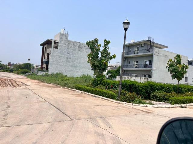 Land for sale in Chahar Majra, Sahibzada Ajit Singh Nagar