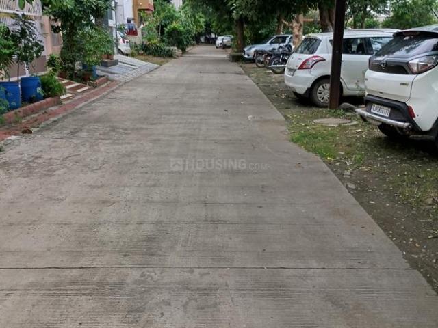 Land for sale in Madya