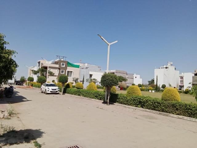 Land for sale in Madya