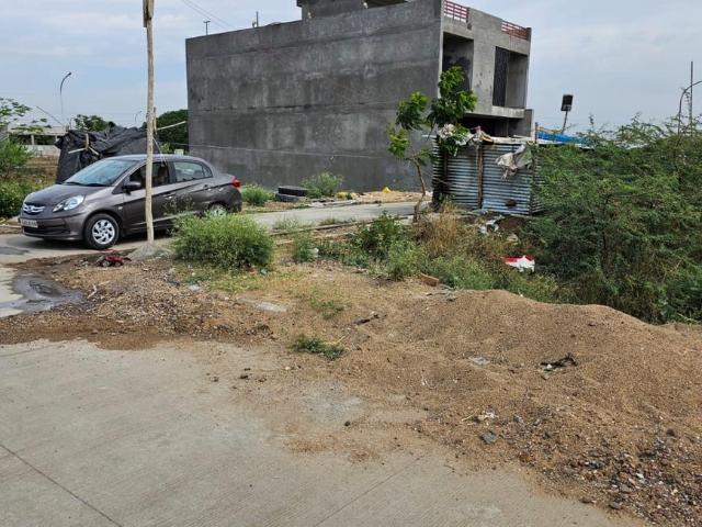 Land for sale in Madya