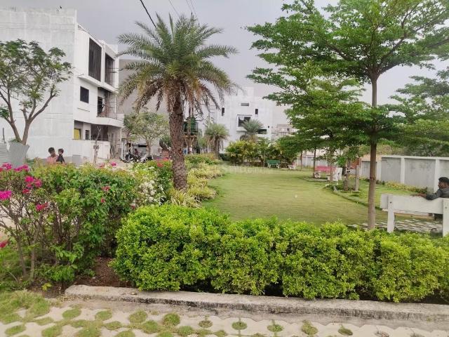 Land for sale in Madya