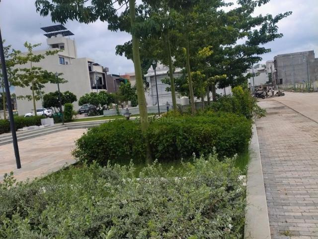 Land for sale in Madya