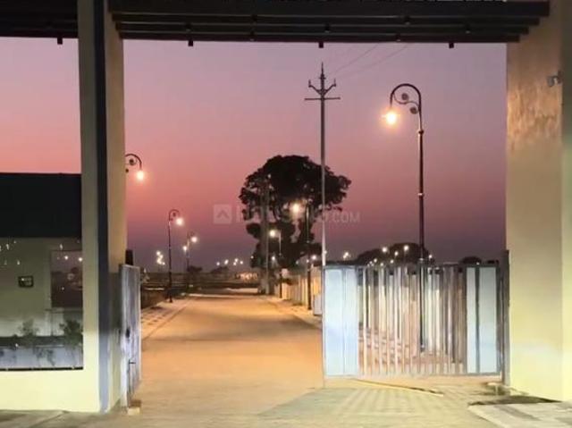 Land for sale in Madya