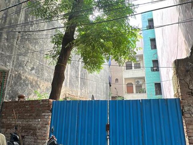 Land for sale in South West Delhi, Deri