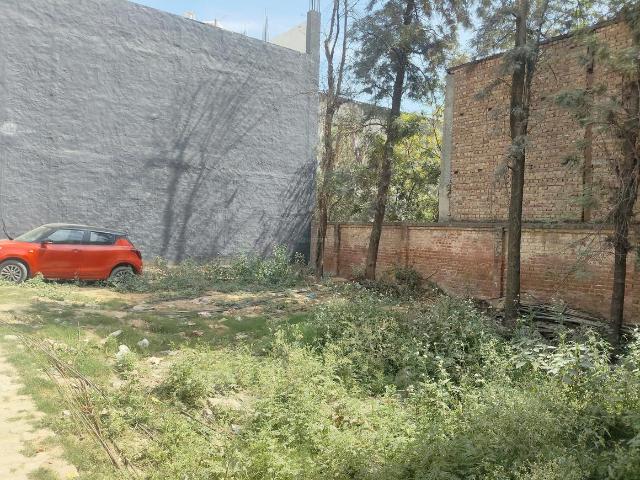 Land for sale in Hariana