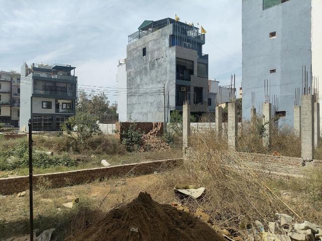 Land for sale in Hariana