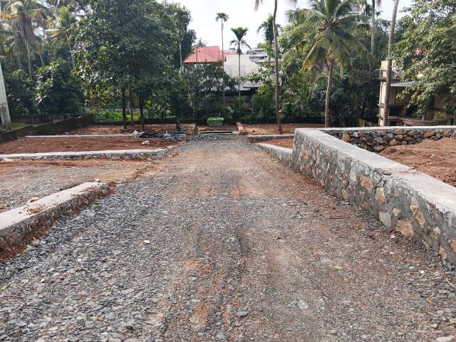 Land for sale in Cochin, Kerala