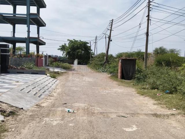 Land for sale in Hariana