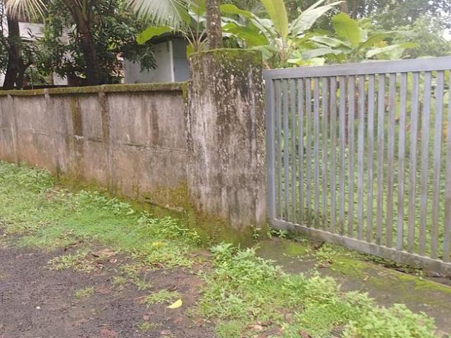 Land for sale in Thrissur, Kerala
