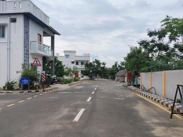 Land for sale in Kelambakkam, Tamil Nadu