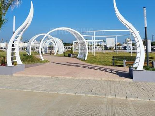 Land for sale in Lasuria Parmar, Indore