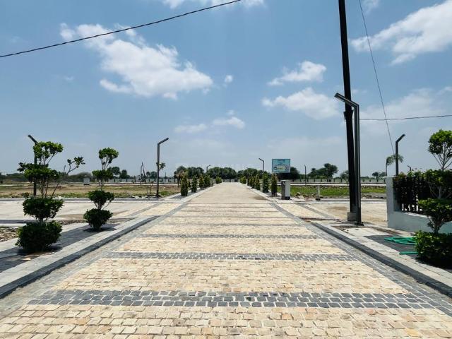 Land for sale in Madya