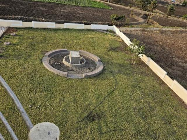 Land for sale in Madya