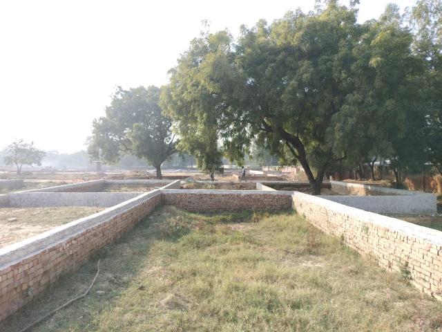 Land for sale in South West Delhi, Deri