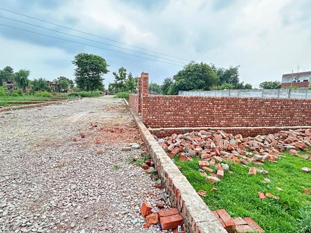 Land for sale in Varanasi, Arunachal Pradesh