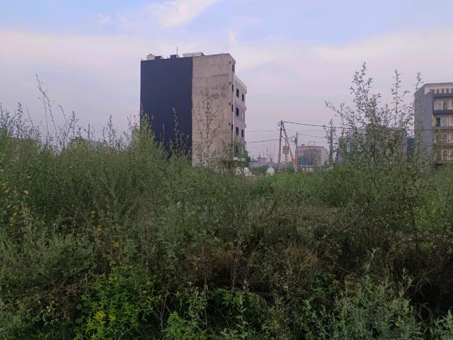 Land for sale in North Delhi, Deri
