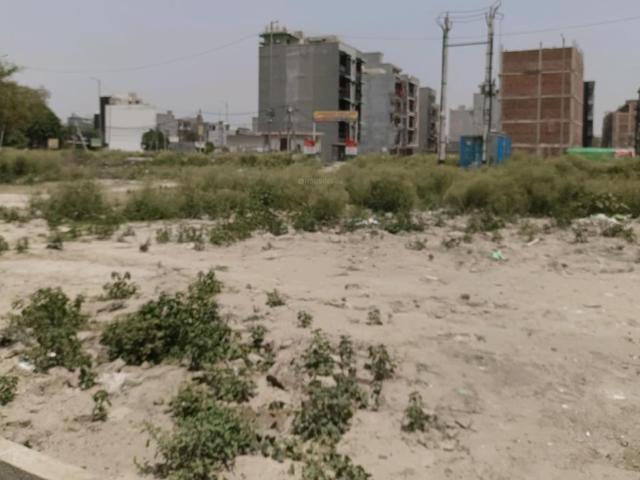 Land for sale in North Delhi, Deri