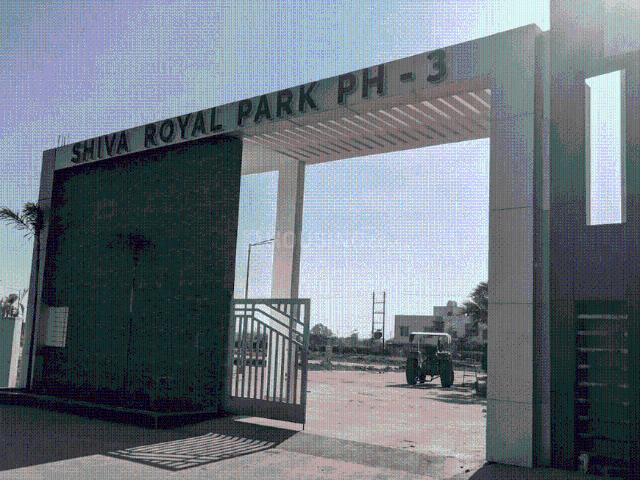 Land for sale in Madya