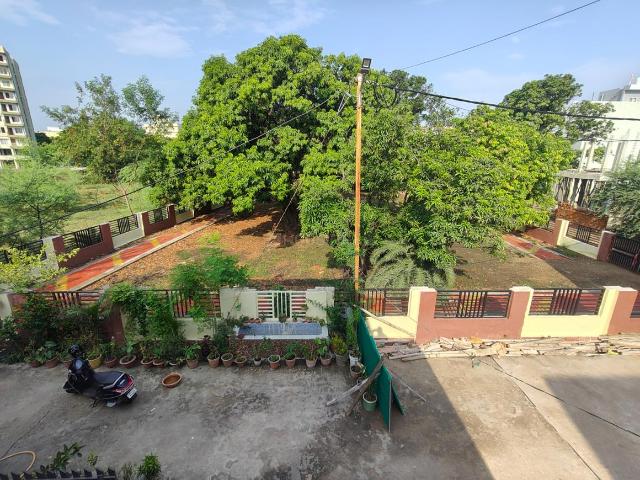 Land for sale in Madya