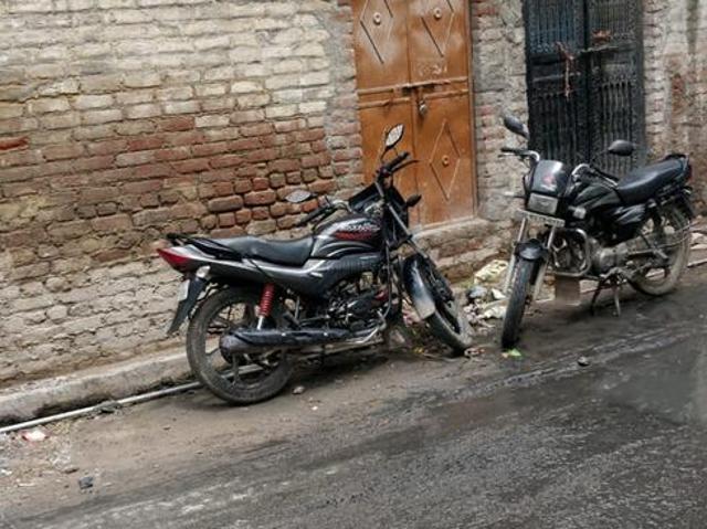 Land for sale in South Delhi, Deri