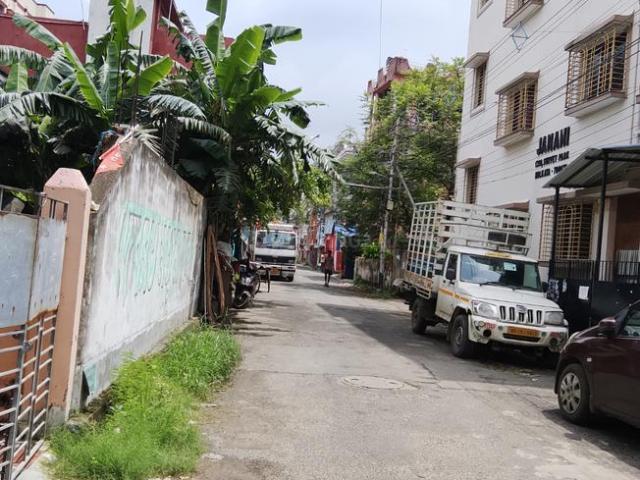 Land for sale in Calcutta, West Bengal